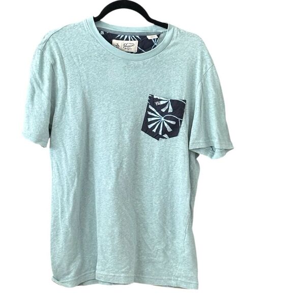 Penguin Men's Blue Graphic Print T-Shirt L Floral Pocket Crew Neck - Picture 1 of 6